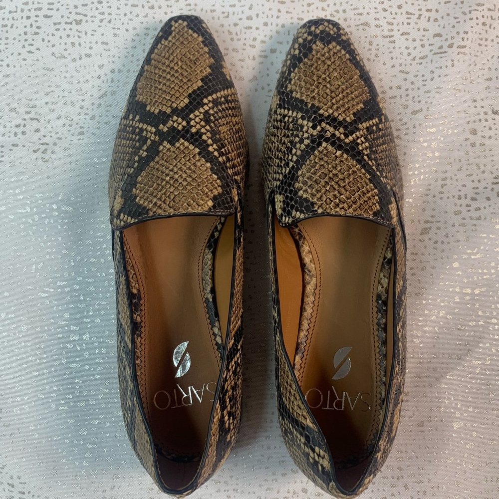 SARTO Leather Flats size 6.5M